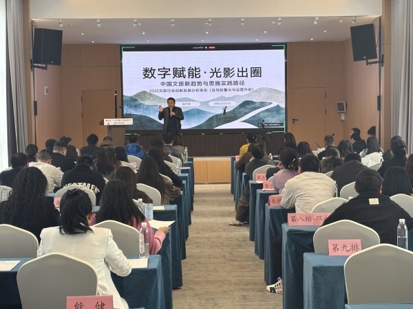 鳄鱼配资 湖北“千名劳模工匠助企行”赋能文旅产业提质升级